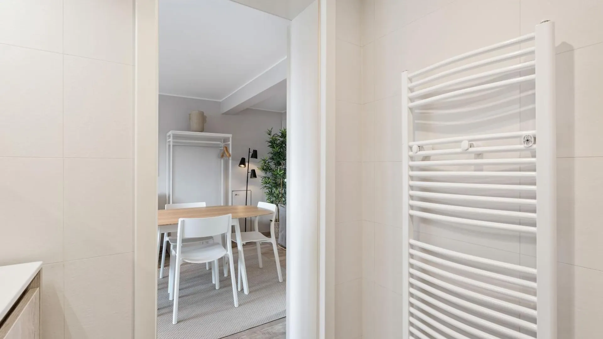 Modern Limpertsberg Studio Near City Center Luxembourg